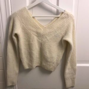 Off-the-shoulder cropped v-neck sweater